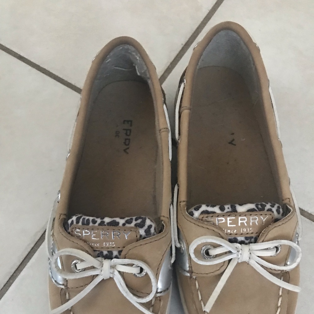 Girls sperry shoes
